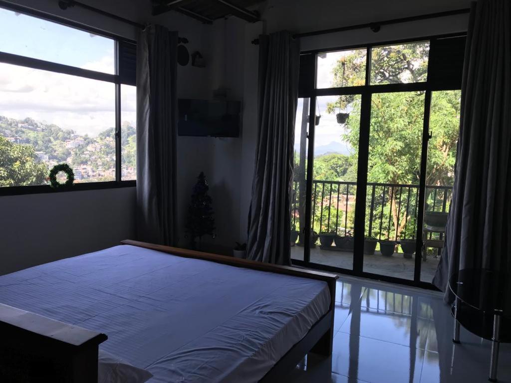 S V Homestay Kandy Exterior foto